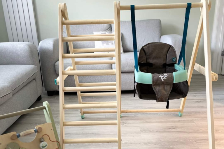 Baby indoor swingset